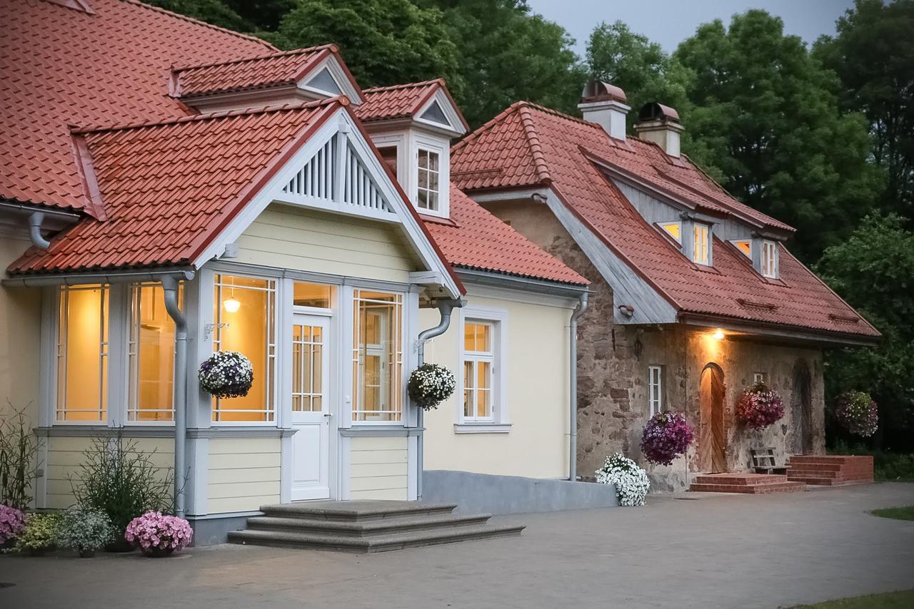 Botique & Spa Hotel Berkenes Manor Ziedkalne Екстер'єр фото