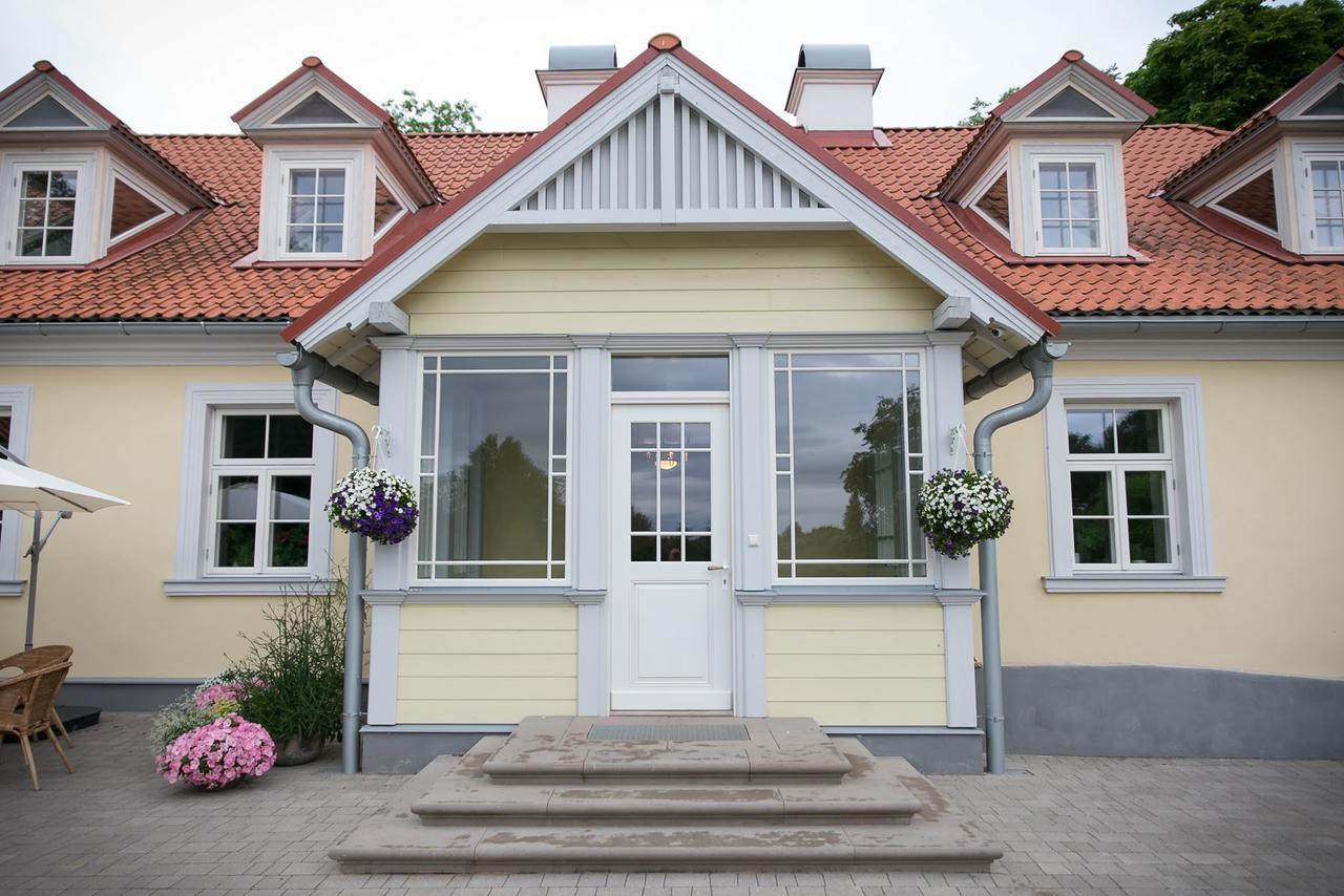 Botique & Spa Hotel Berkenes Manor Ziedkalne Екстер'єр фото